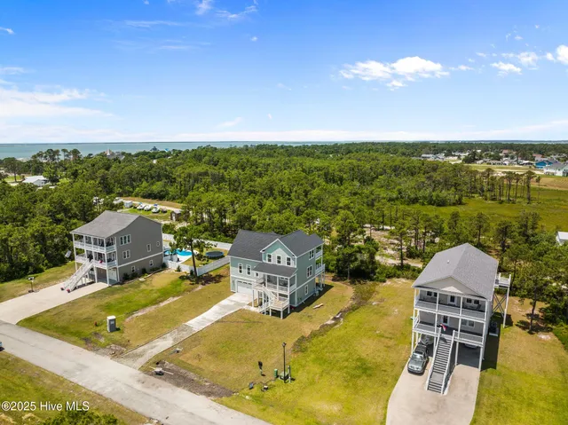 $760,000 | 128 Westbay Circle, Harkers Island, NC 28531