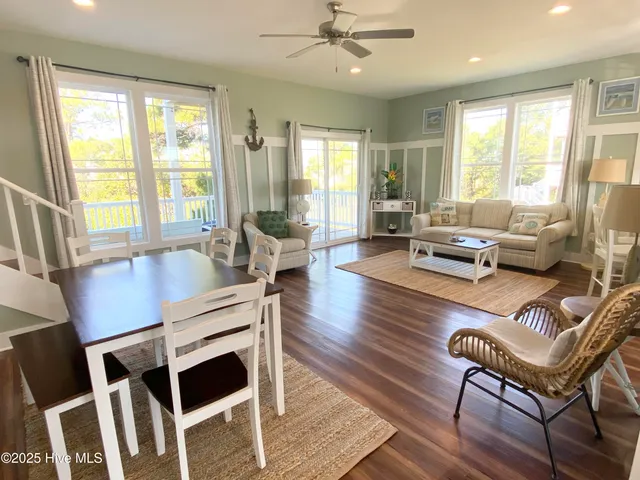 $760,000 | 128 Westbay Circle, Harkers Island, NC 28531