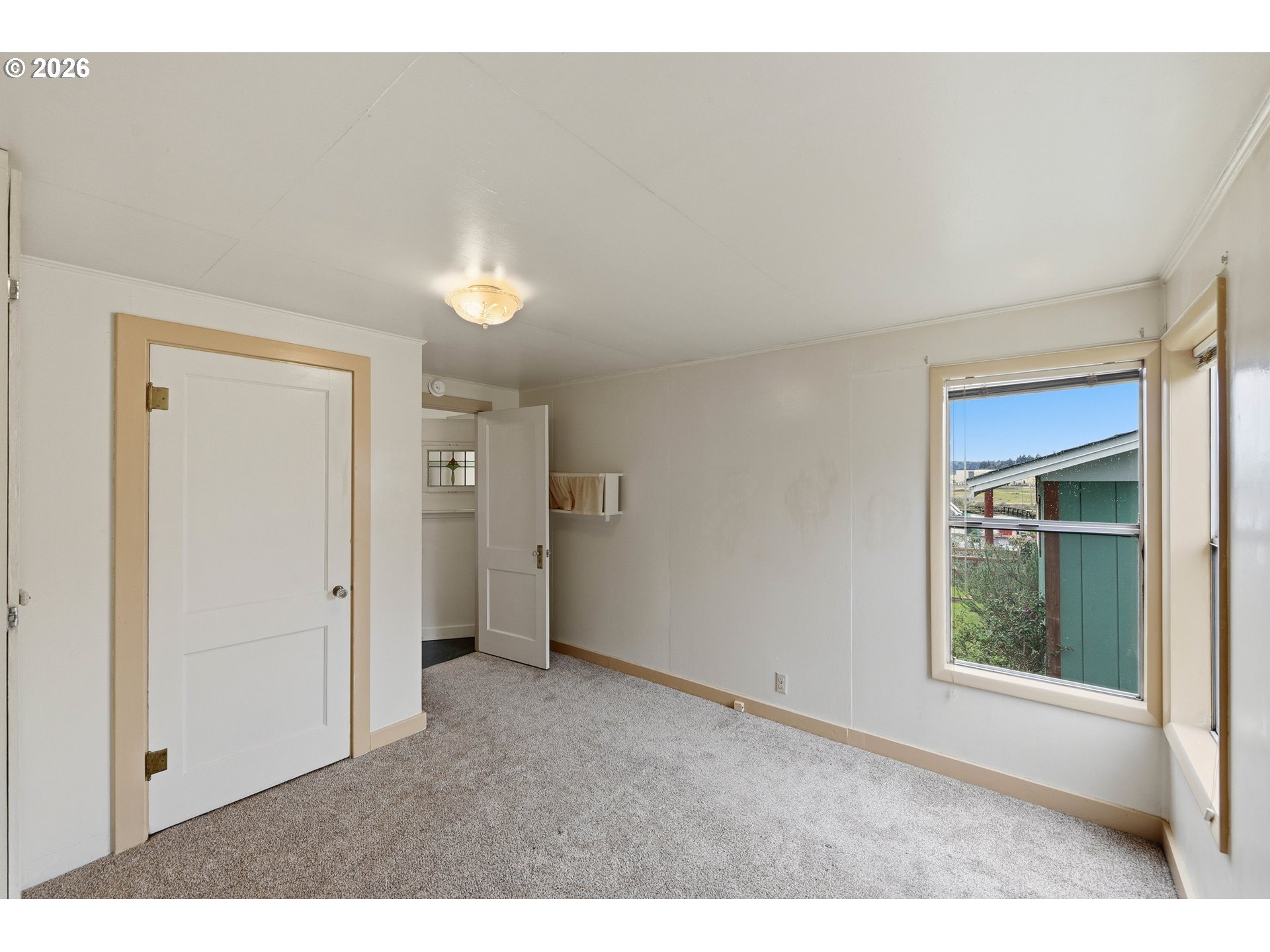 116 Fink Street Coos Bay, OR 97420 - Photo 27 of 42