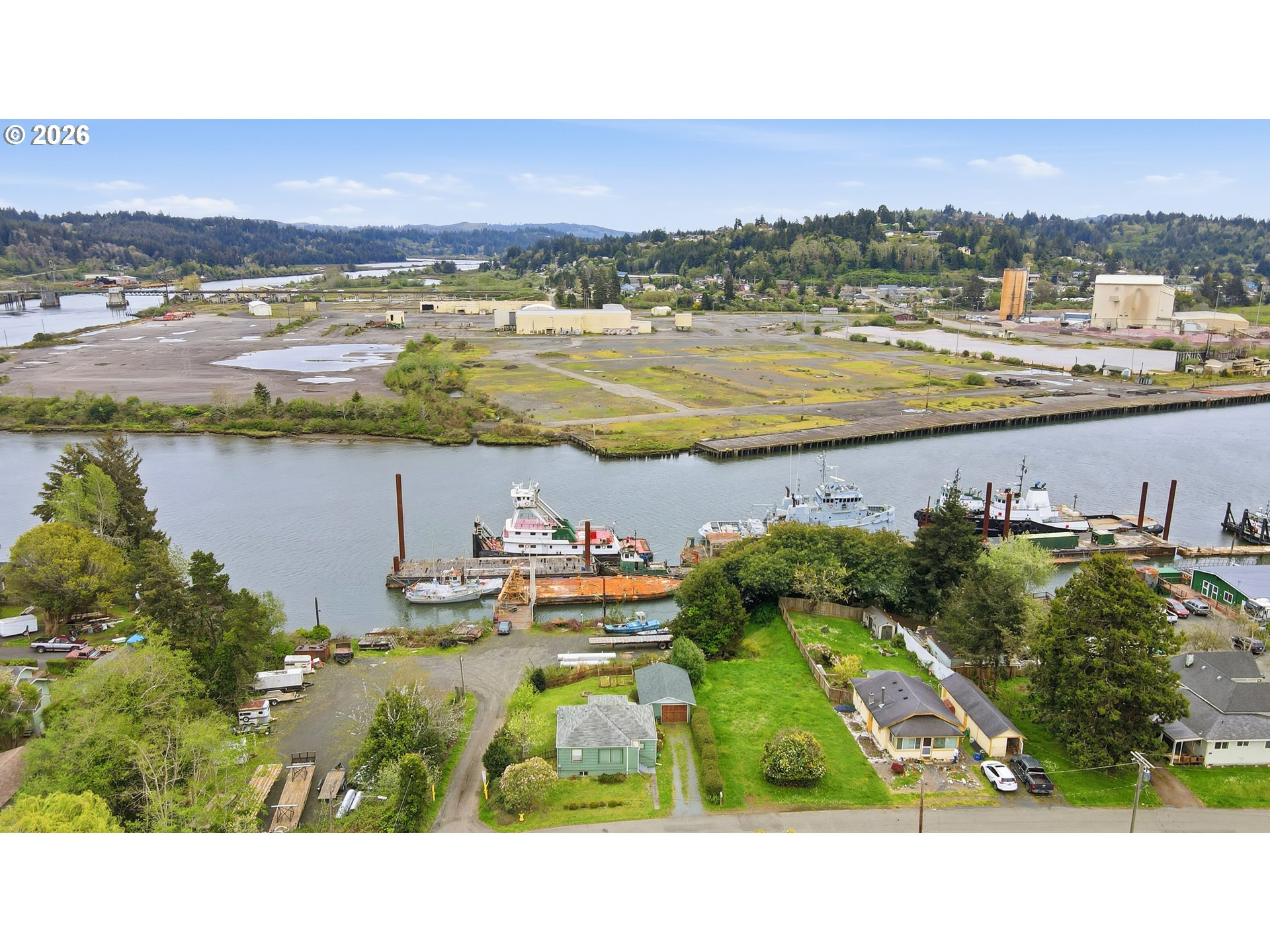 116 Fink Street Coos Bay, OR 97420 - Photo 5 of 42
