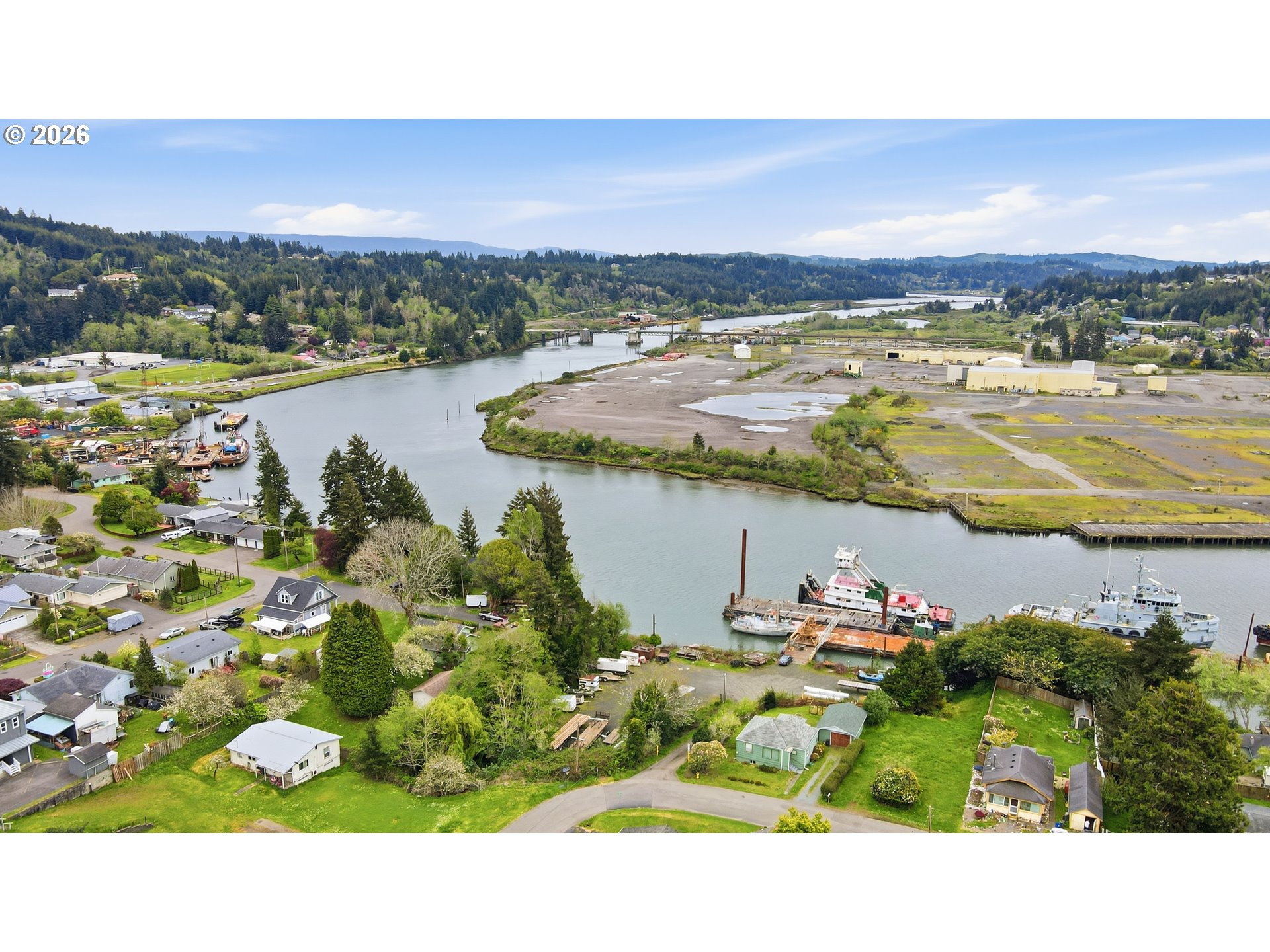 116 Fink Street Coos Bay, OR 97420 - Photo 6 of 42