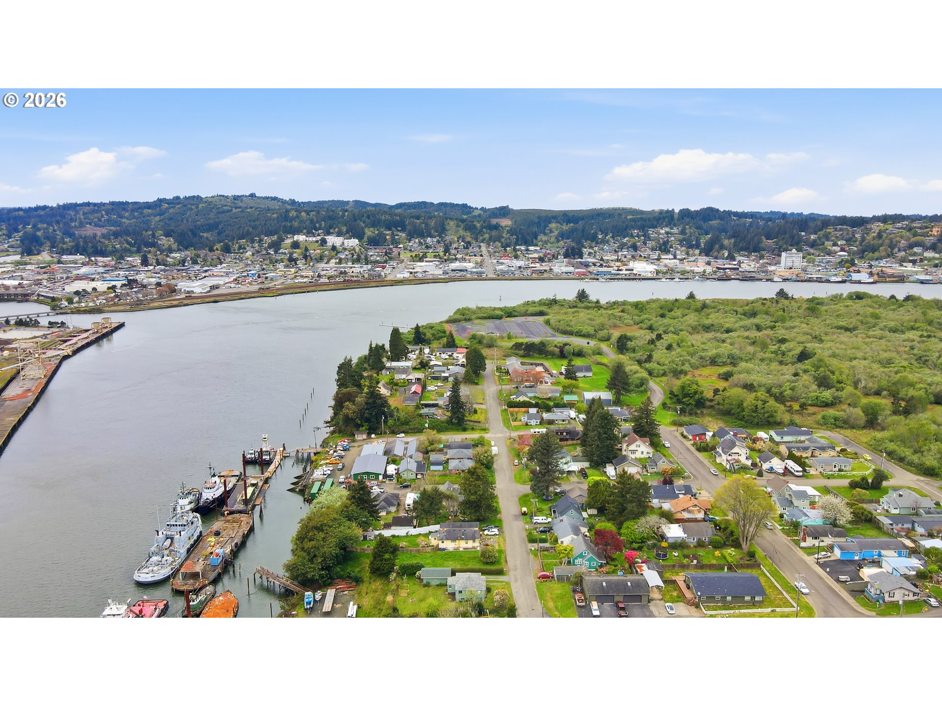 116 Fink Street Coos Bay, OR 97420 - Photo 7 of 42
