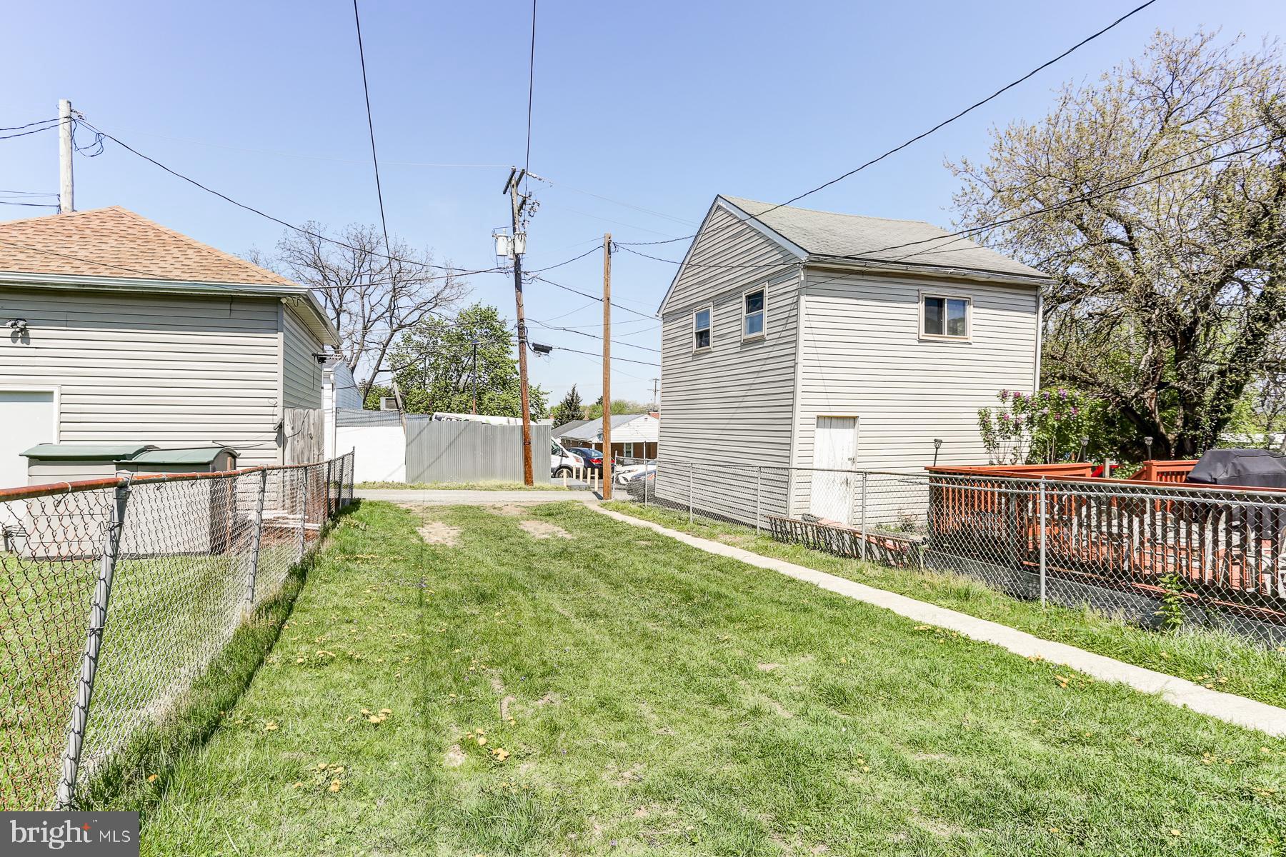 339 Springdale Road York, PA 17403 - Photo 21 of 22 Gallery Image 21