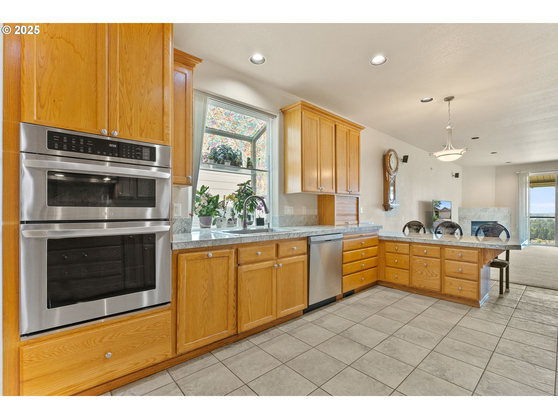 12320 Southwest Aspen Ridge Drive Portland, OR 97224 - Photo 14 of 42 Gallery Image 14
