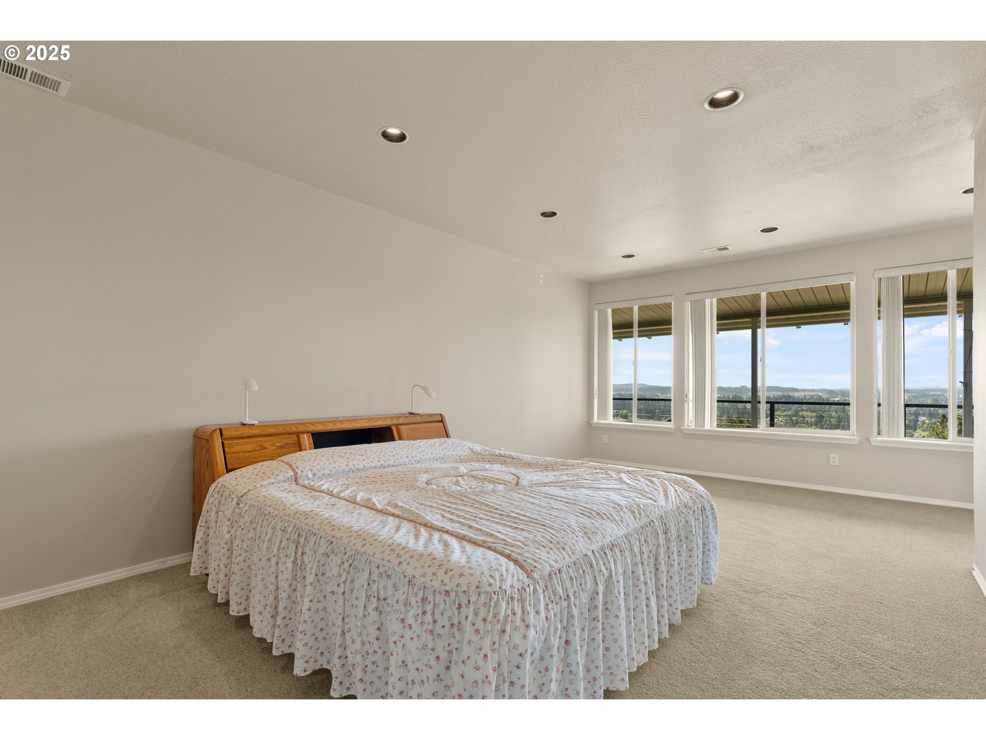 12320 Southwest Aspen Ridge Drive Portland, OR 97224 - Photo 18 of 42 Gallery Image 18
