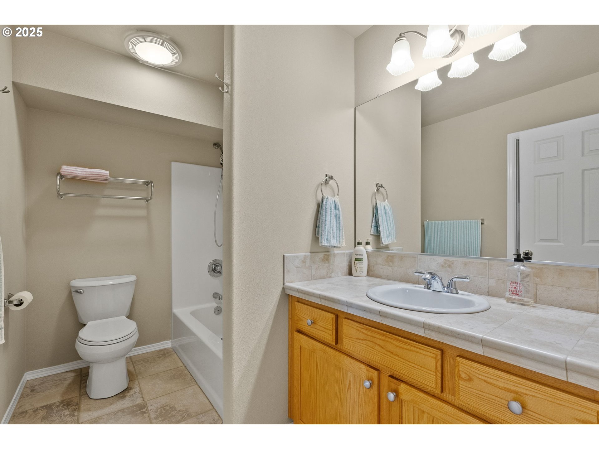 12320 Southwest Aspen Ridge Drive Portland, OR 97224 - Photo 35 of 42 Gallery Image 35