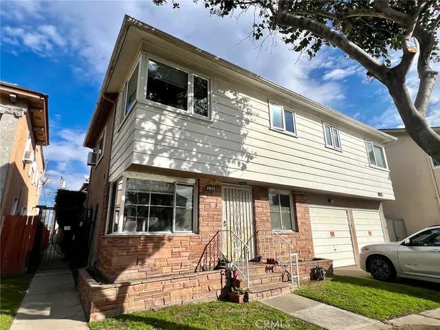 $295,000 | 1825 East 3rd Street, Unit 1, Long Beach, CA 90802