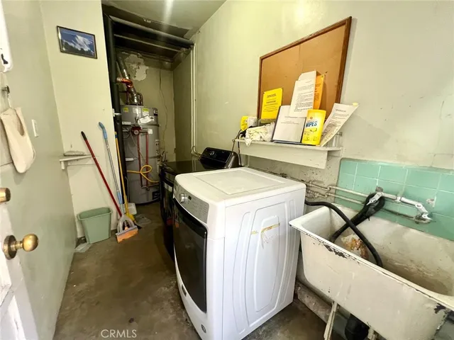 $295,000 | 1825 East 3rd Street, Unit 1, Long Beach, CA 90802