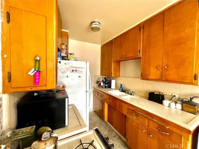 $295,000 | 1825 East 3rd Street, Unit 1, Long Beach, CA 90802