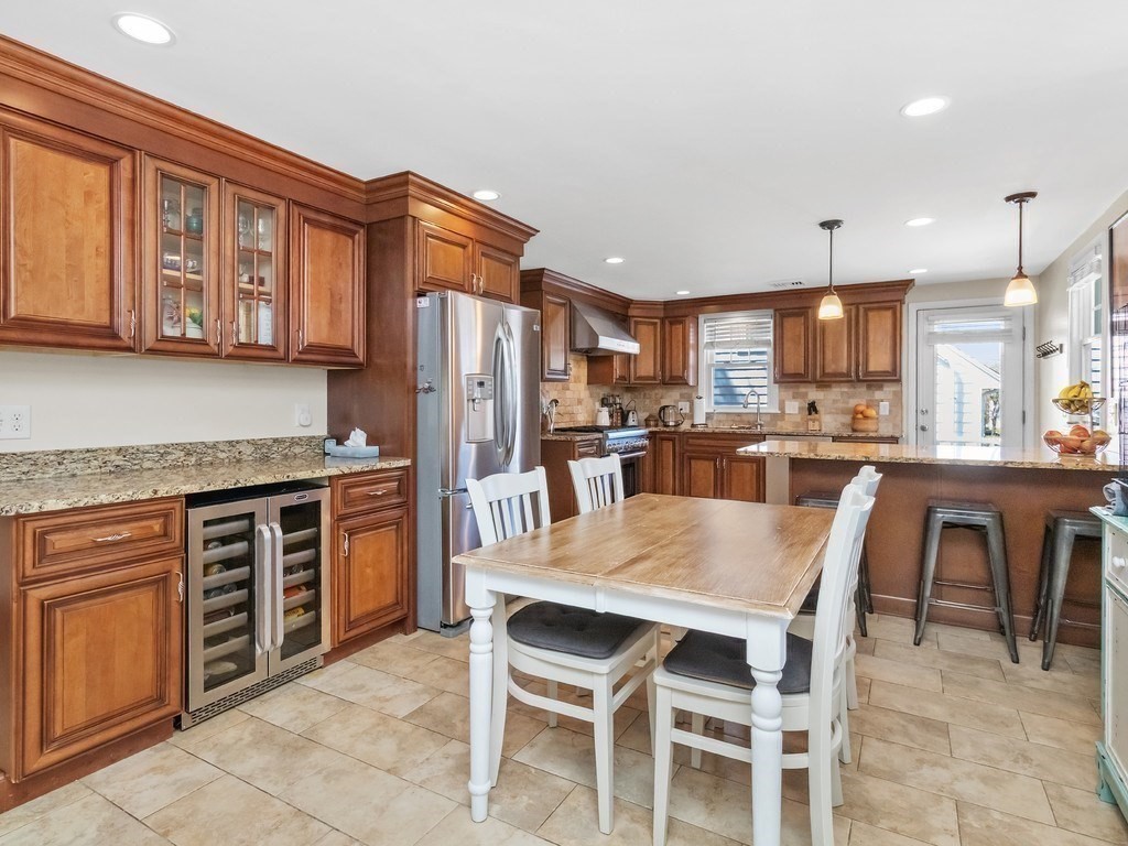 42 Virginia Road Waltham, MA 02453 - Photo 14 of 34