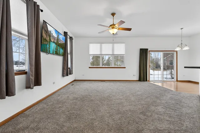 $265,000 | 16459 Buckner Pond Way, Crest Hill, IL 60403