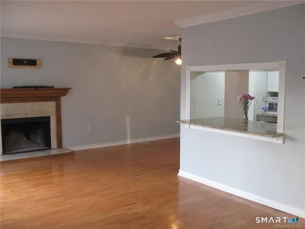 $2,800 | 3 Sandlewood Lane, Unit 3, Ridgefield, CT 06877
