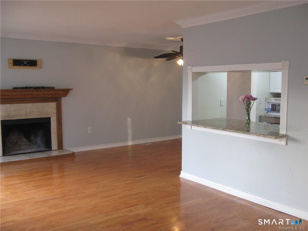 3 Sandlewood Lane, Unit 3 Ridgefield, CT 06877 - Photo 4 of 16