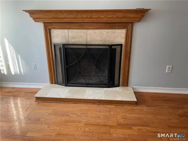 $2,800 | 3 Sandlewood Lane, Unit 3, Ridgefield, CT 06877