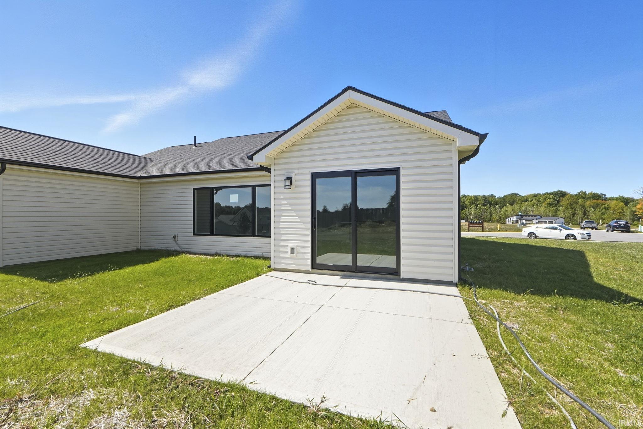 118 Sunset Drive Avilla, IN 46710 - Photo 4 of 26