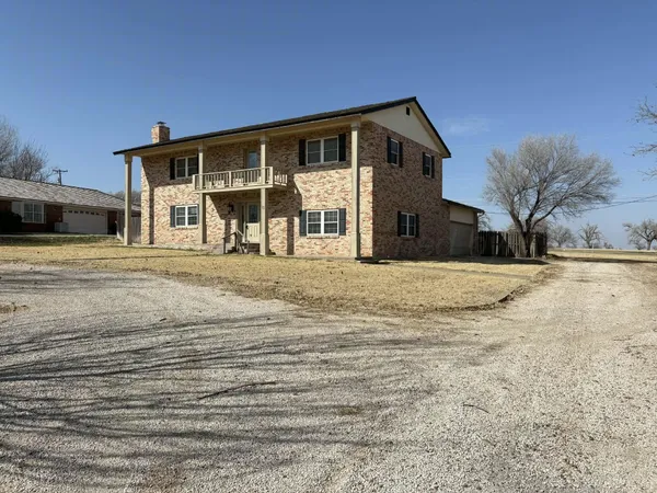 $310,000 | 13 Glenbrook Drive, Borger, TX 79007