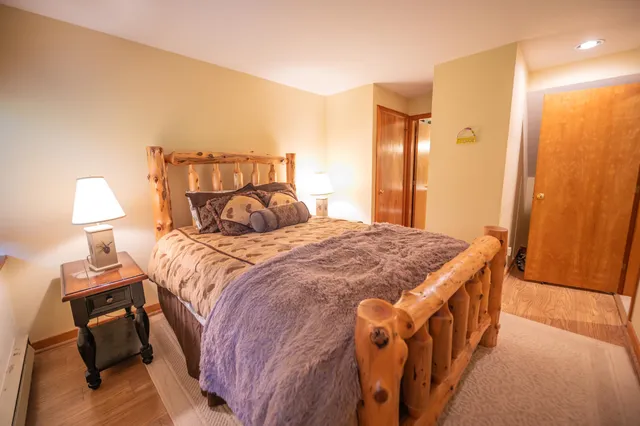 $450,000 | 16 10th Lane, Unit 40, Wilmington, VT 05363