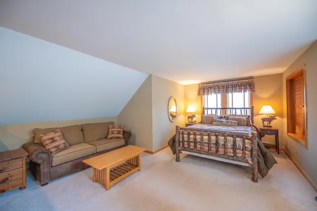 $450,000 | 16 10th Lane, Unit 40, Wilmington, VT 05363