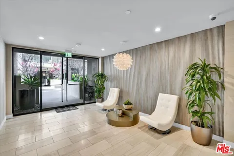 $799,000 | 728 North Sweetzer Avenue, Unit 112, West Hollywood, CA 90069