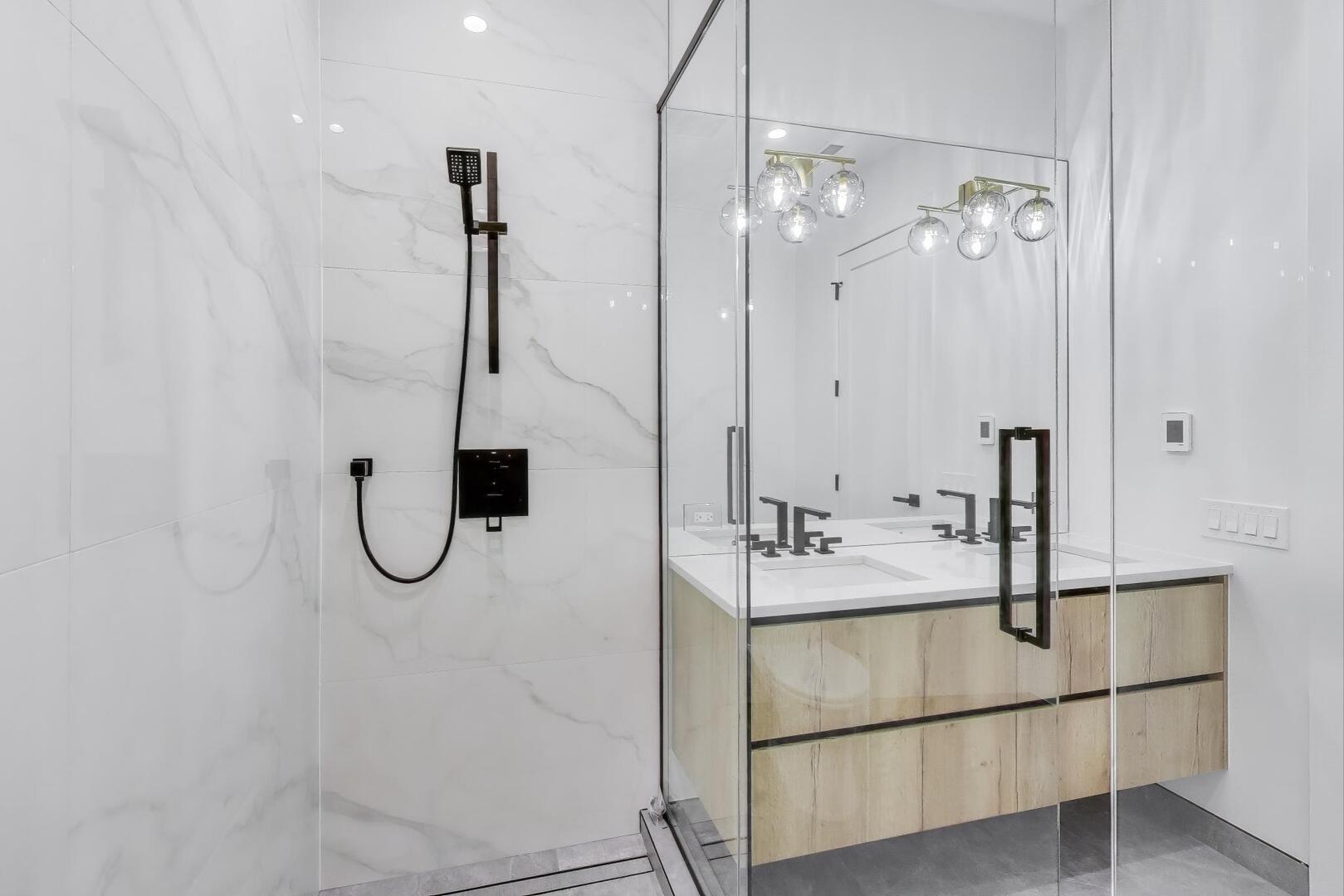 2456 West Cortez Street, Unit 2E Chicago, IL 60622 - Photo 19 of 31