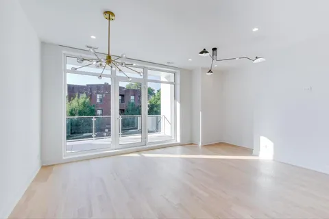 $650,000 | 2456 West Cortez Street, Unit 2E, Chicago, IL 60622