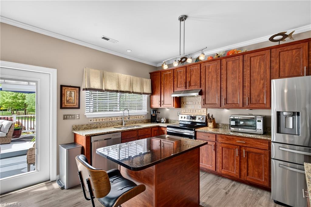 2 Pilot Ridge Court Greensboro, NC 27407 - Photo 7 of 47