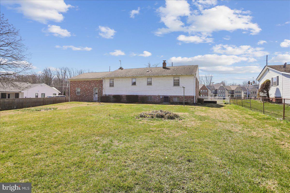 21909 Frederick Road Boyds, MD 20841 - Photo 19 of 20 Large rear yard!