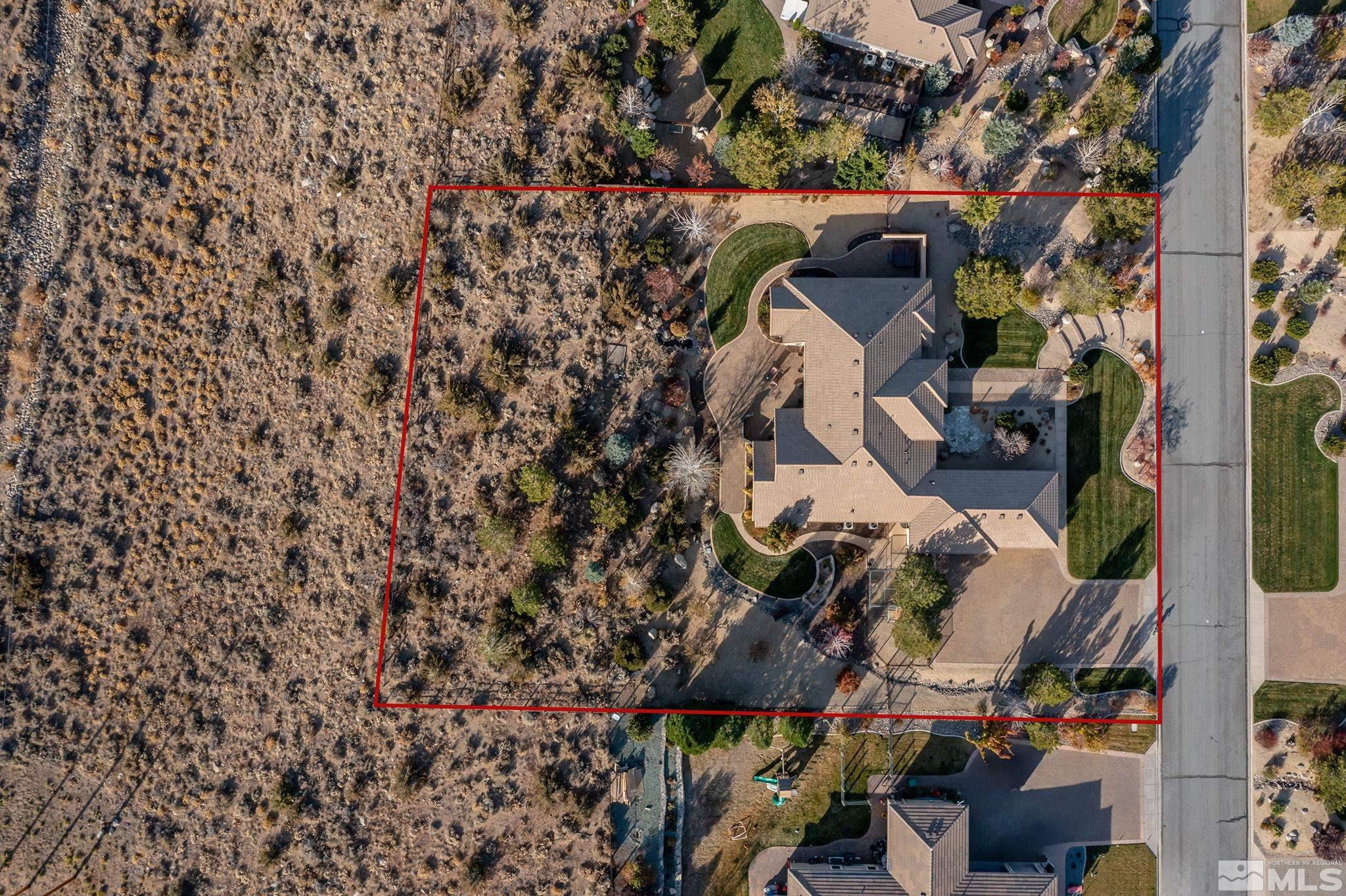 15300 Redmond Loop Reno, NV 89511 - Photo 4 of 38 a view of entryway