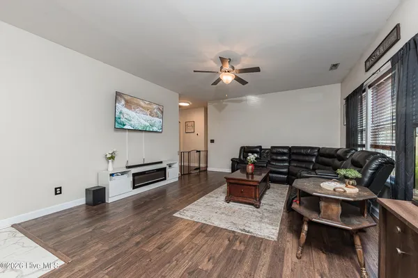 $267,000 | 101 Boysenberry Fields Road, Maple Hill, NC 28454