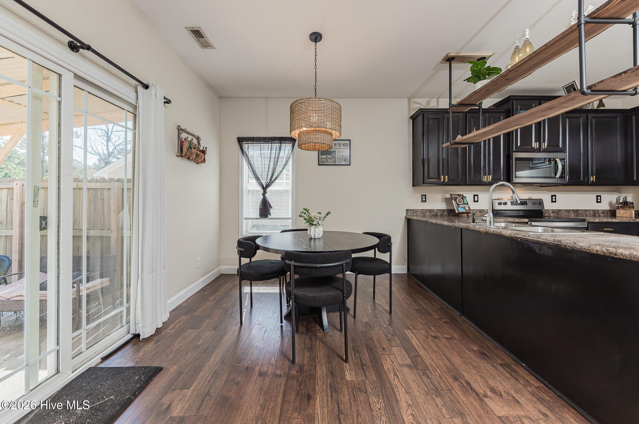 101 Boysenberry Fields Road Maple Hill, NC 28454 - Photo 15 of 43 15KITCHEN