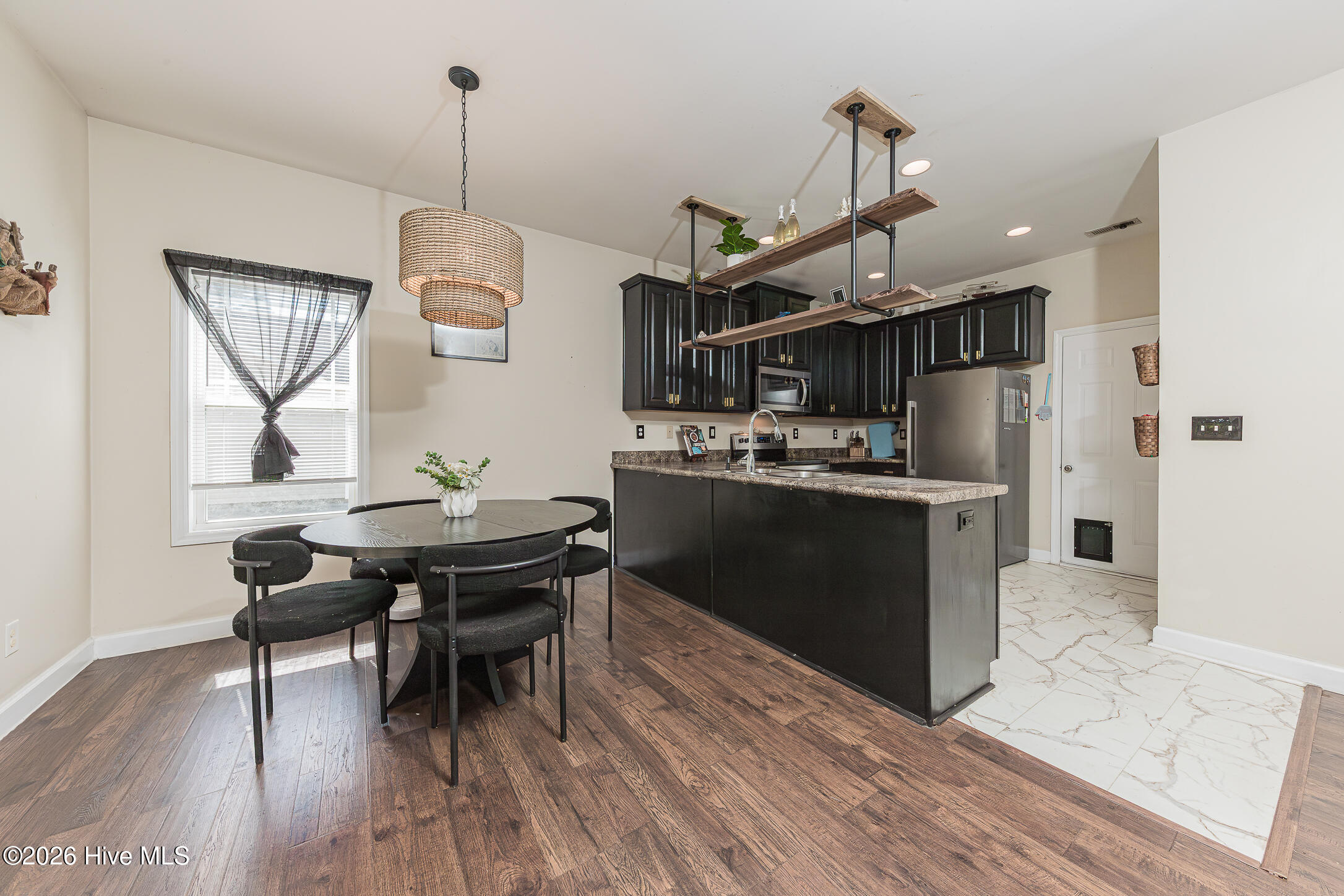 101 Boysenberry Fields Road Maple Hill, NC 28454 - Photo 16 of 43 16KITCHEN