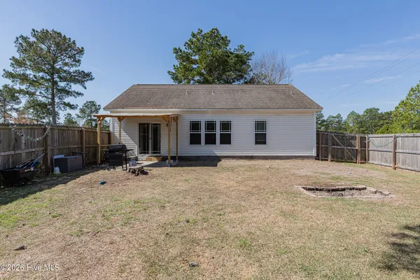 $267,000 | 101 Boysenberry Fields Road, Maple Hill, NC 28454