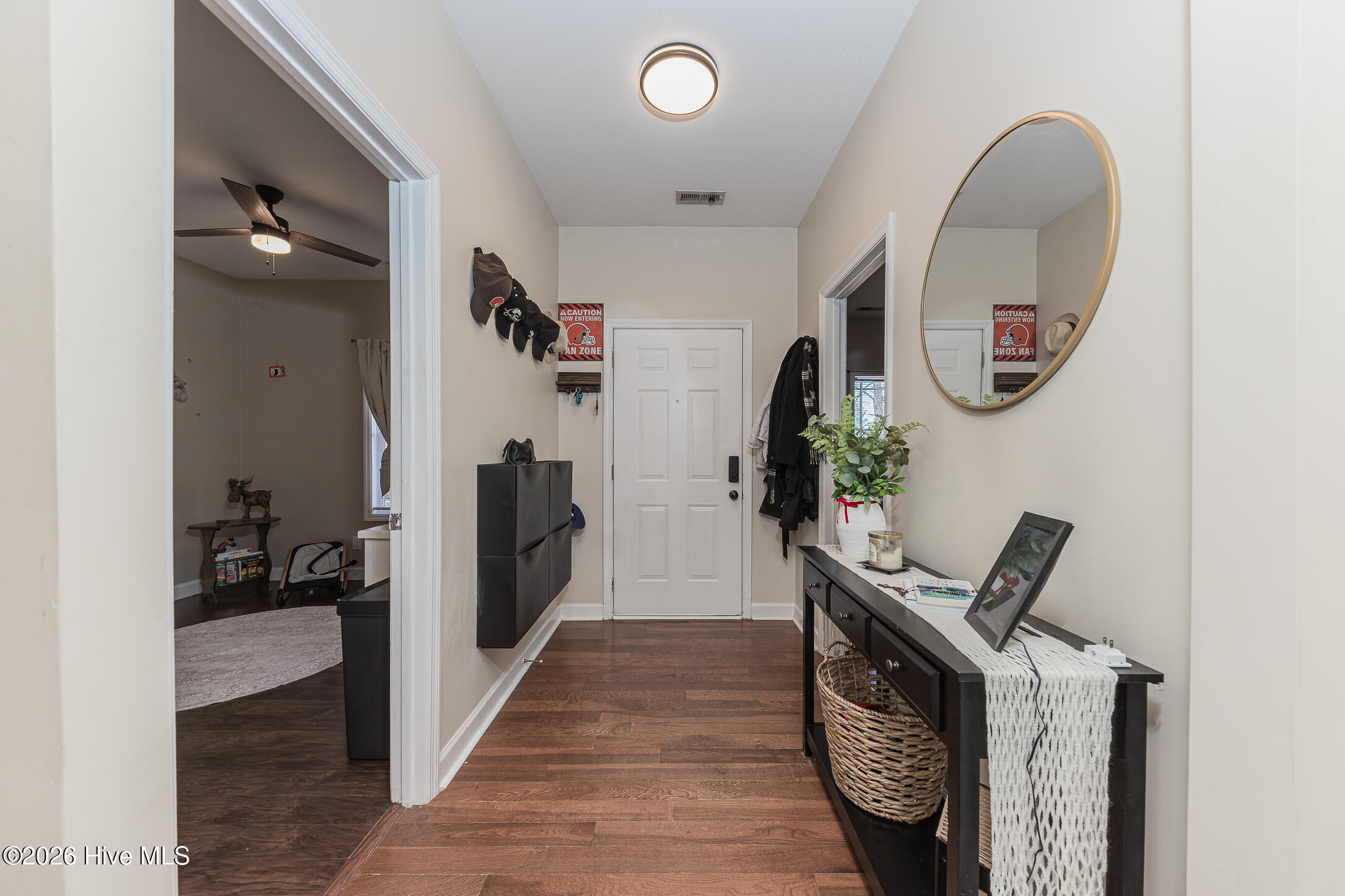 101 Boysenberry Fields Road Maple Hill, NC 28454 - Photo 7 of 43 7FOYER