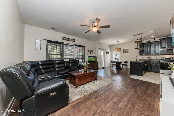 $267,000 | 101 Boysenberry Fields Road, Maple Hill, NC 28454