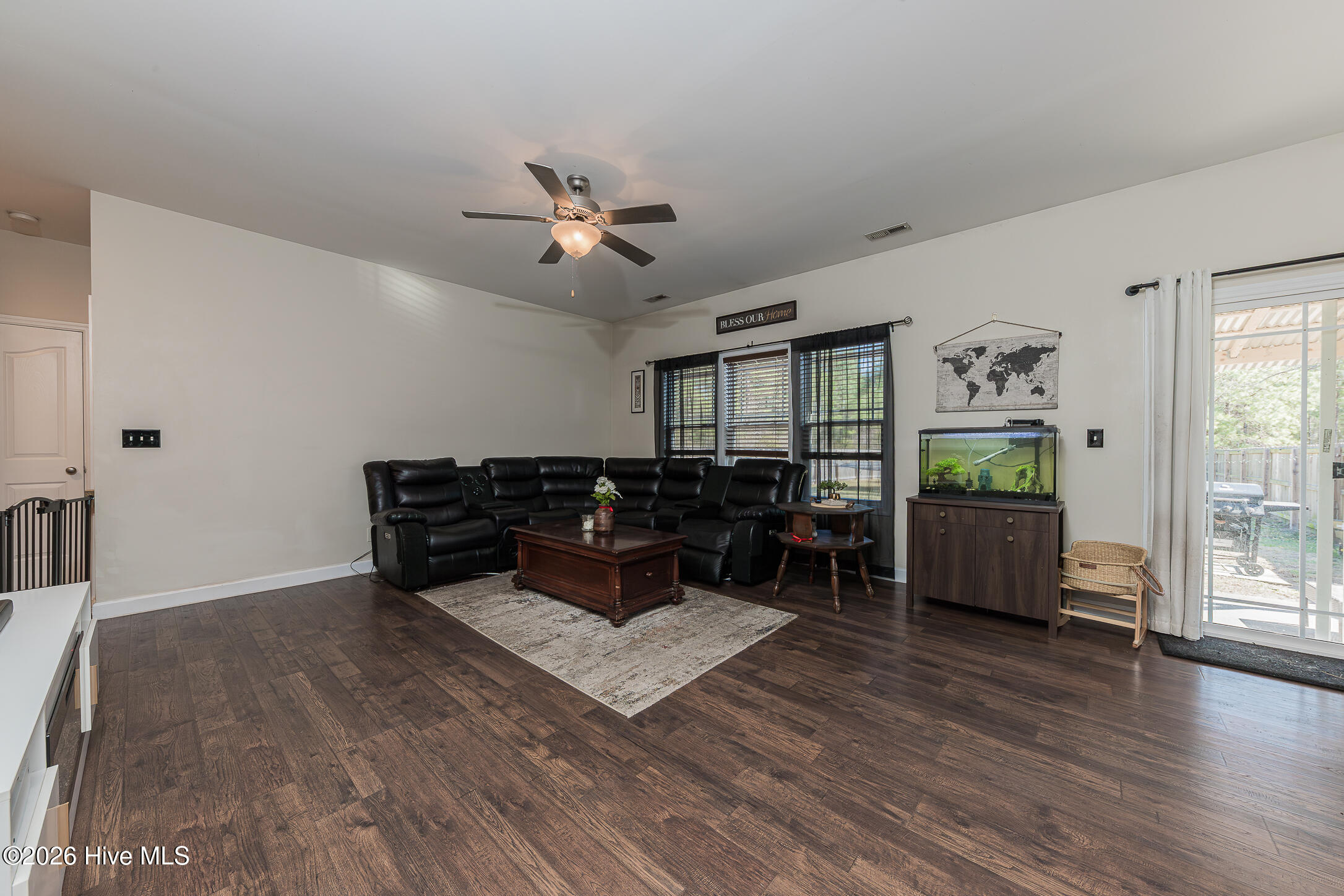 101 Boysenberry Fields Road Maple Hill, NC 28454 - Photo 10 of 43 10LIVING