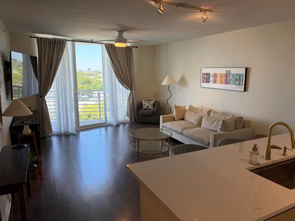 $2,750 | 1551 North Flagler Drive, Unit 808, West Palm Beach, FL 33401