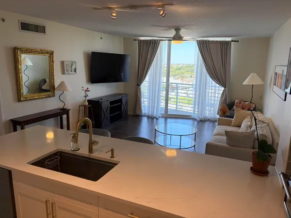 $2,750 | 1551 North Flagler Drive, Unit 808, West Palm Beach, FL 33401