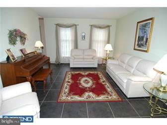 115 Rugby Road Birdsboro, PA 19508 - Photo 2 of 12 Living Room