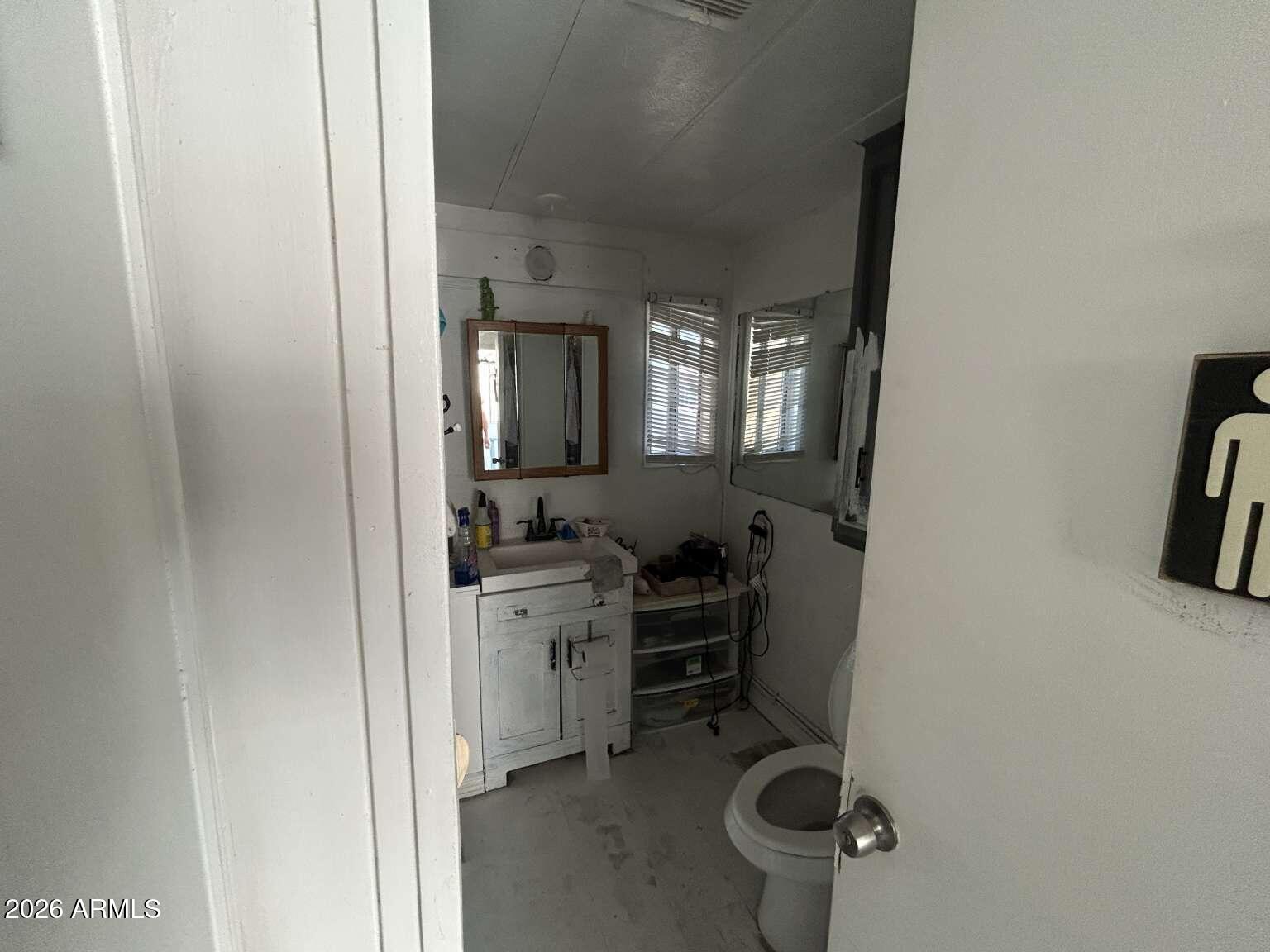 1250 East Bell Road Phoenix, AZ 85022 - Photo 17 of 17 Fernandez.17