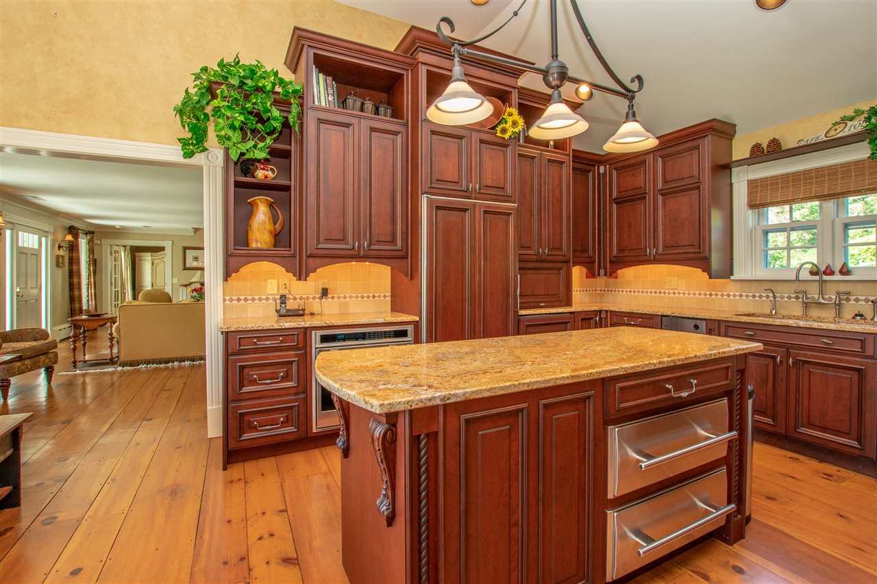 1251 W Road Manchester, VT 05255 - Photo 11 of 36