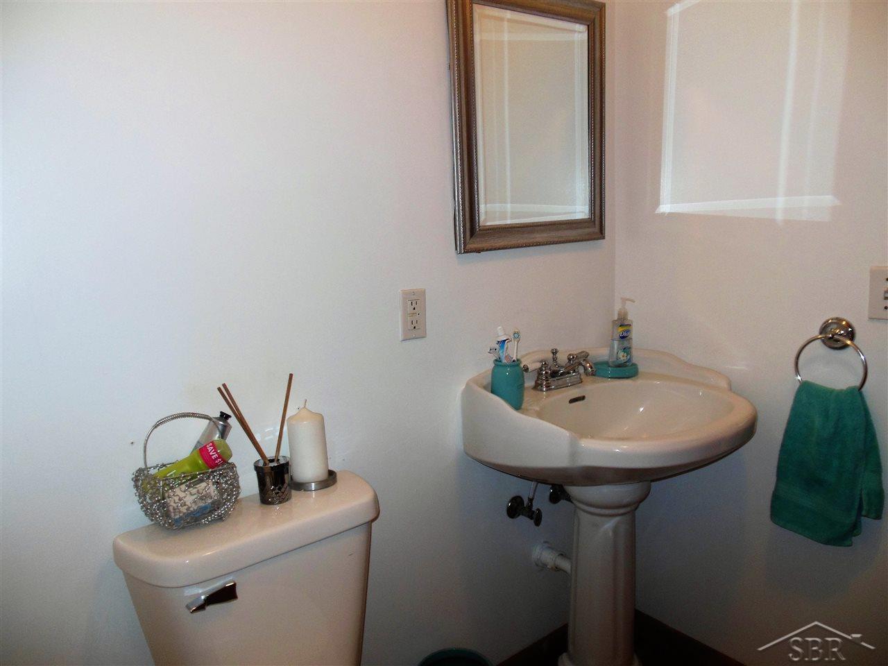 566 South Hemlock Road Hemlock, MI 48626 - Photo 13 of 17 31361891-12.JPG