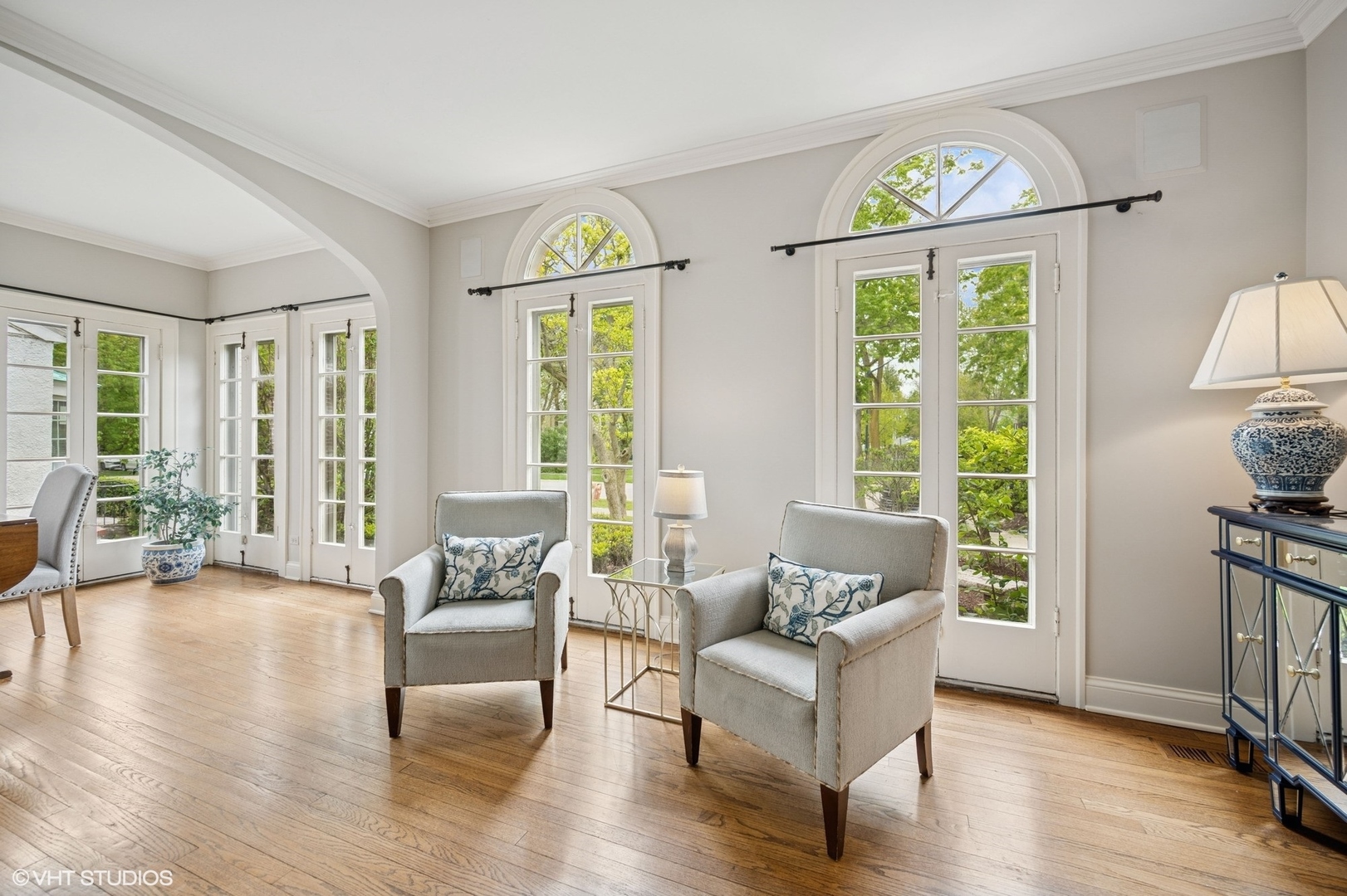 495 Willow Road Winnetka, IL 60093 - Photo 6 of 40