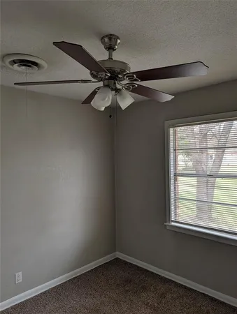 $1,950 | 336 Southwest Dian Street, Burleson, TX 76028