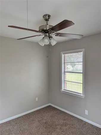 $1,950 | 336 Southwest Dian Street, Burleson, TX 76028