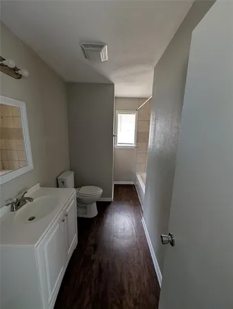 $1,950 | 336 Southwest Dian Street, Burleson, TX 76028