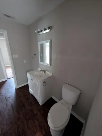 $1,950 | 336 Southwest Dian Street, Burleson, TX 76028