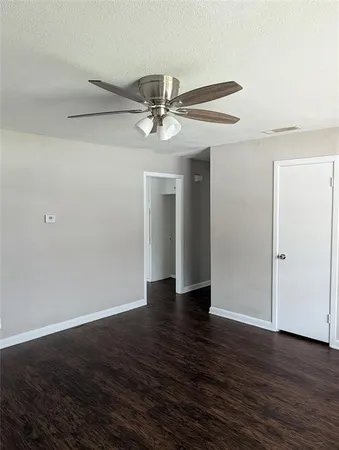 $1,950 | 336 Southwest Dian Street, Burleson, TX 76028