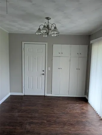 $1,950 | 336 Southwest Dian Street, Burleson, TX 76028