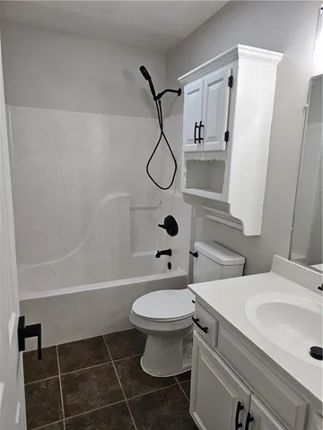 $395,000 | 108 Cedar Street, Smithville, MO 64089