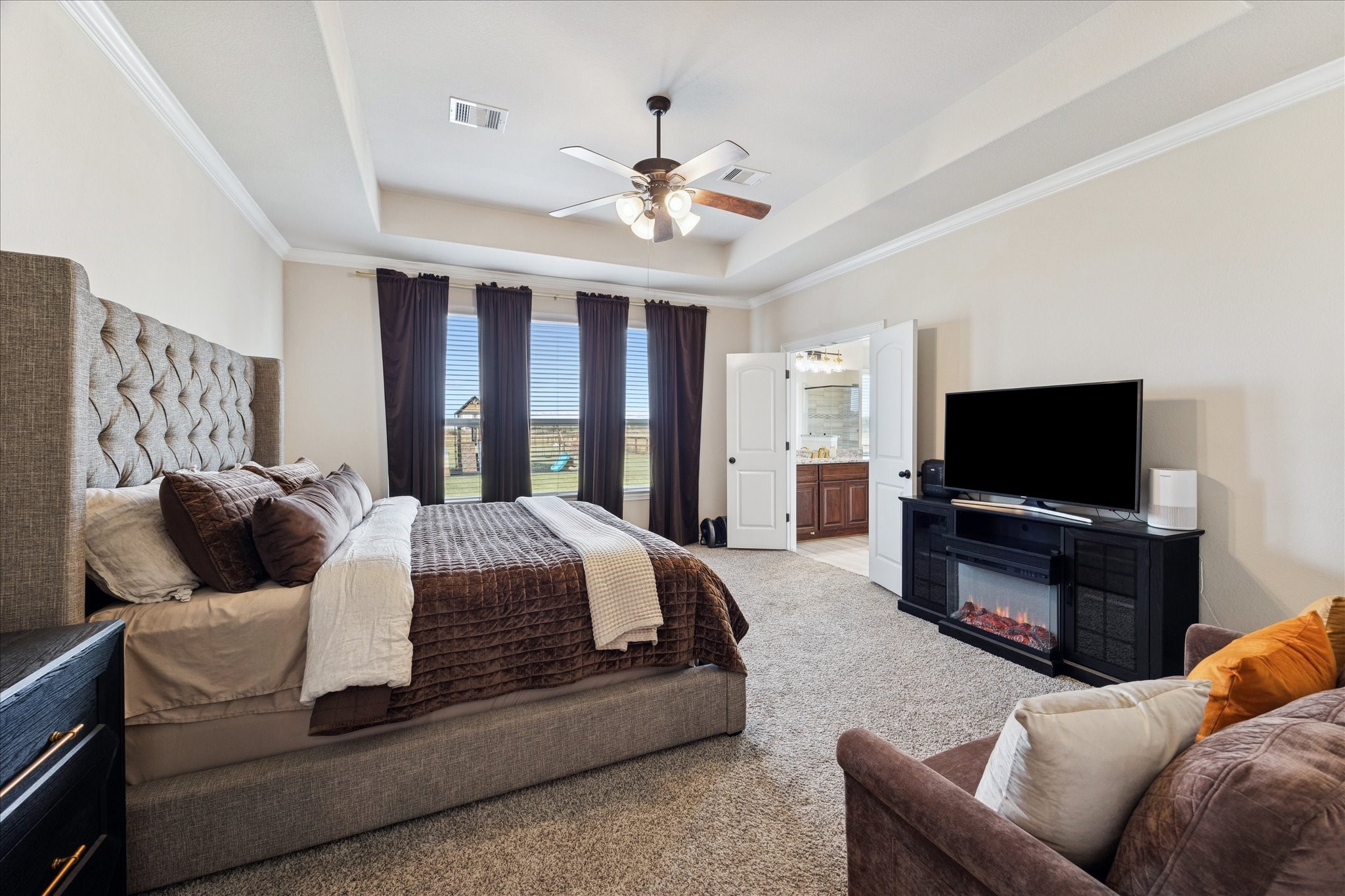 7923 Stratford Hall Drive Rosharon, TX 77583 - Photo 14 of 32 Enjoy views of the backyard with no back neighbors.